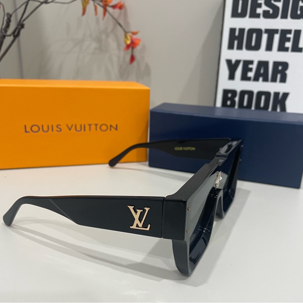 Louis Vuitton Women’s Black Sunglasses - Picture 3 of 5